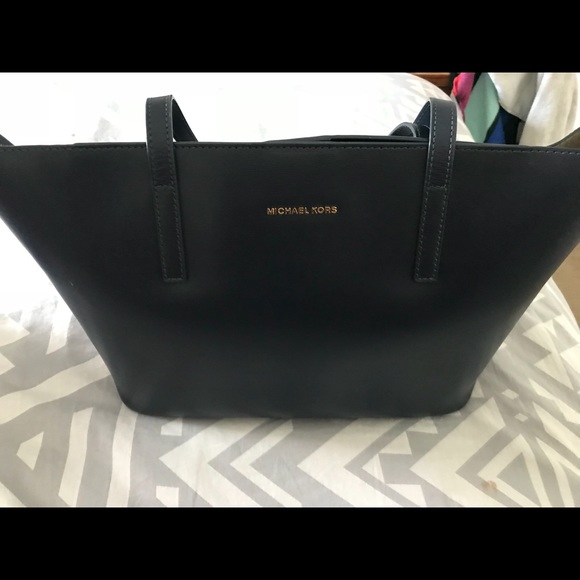 MICHAEL KORS tote 👜 - Picture 1 of 8
